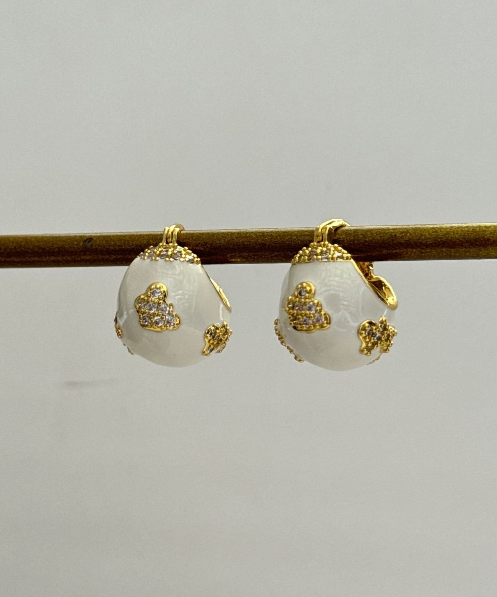 Luxury Beyaz Hanedan Küpe