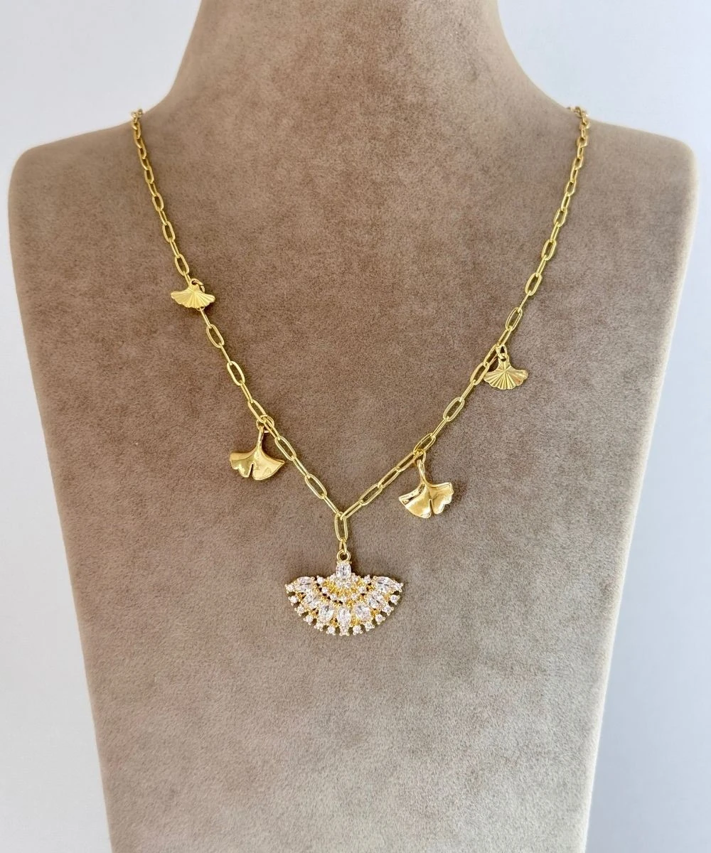 Çelik  Taşlı Yelpaze Kolye