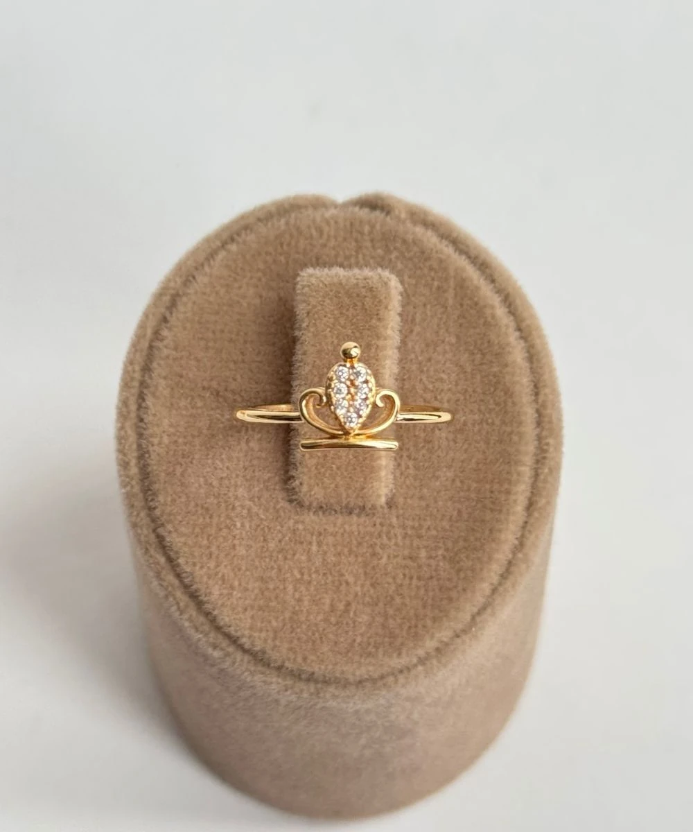 Pirinç Taç Taşlı Yüzük