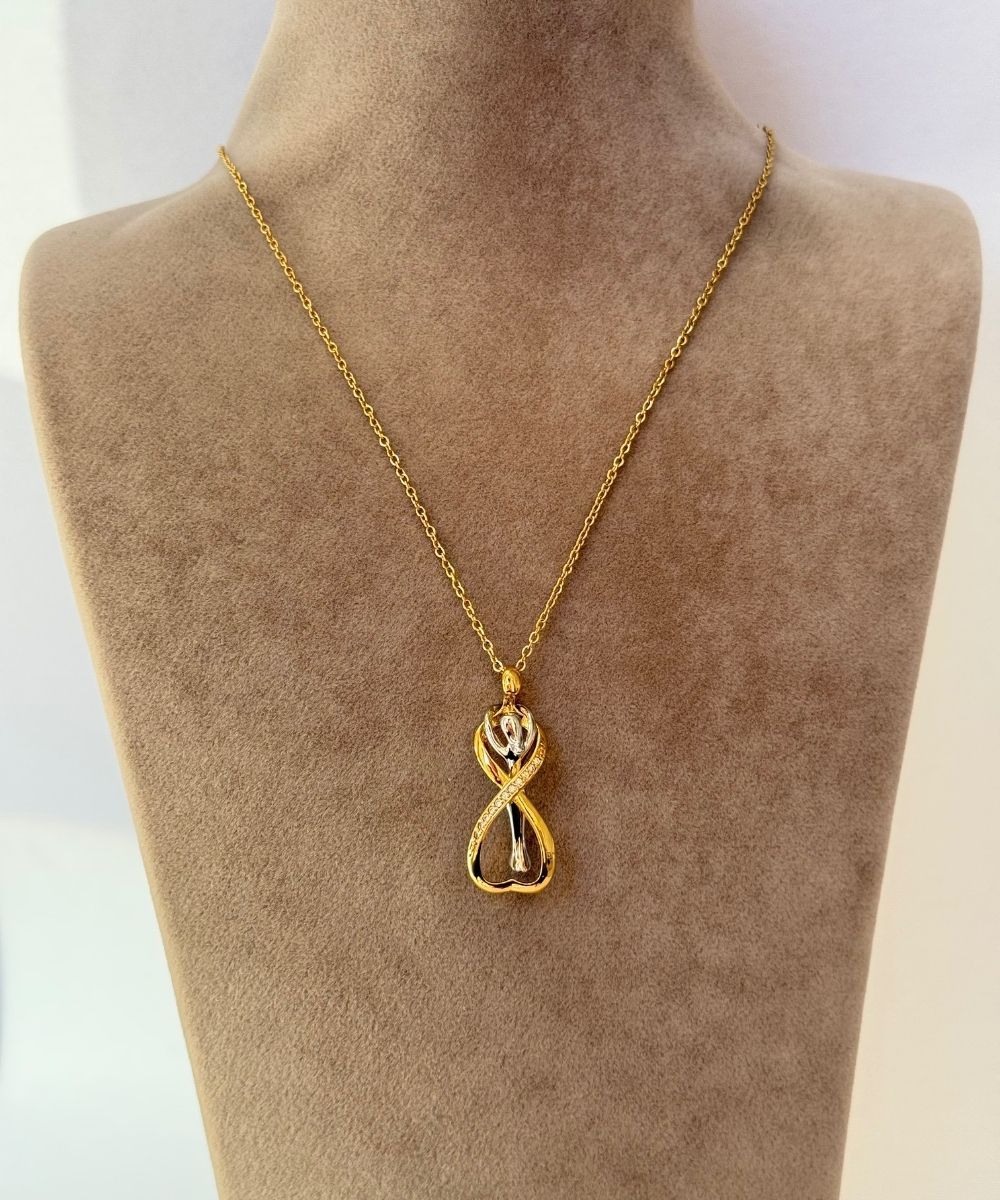 Çelik Valentina  Kolye