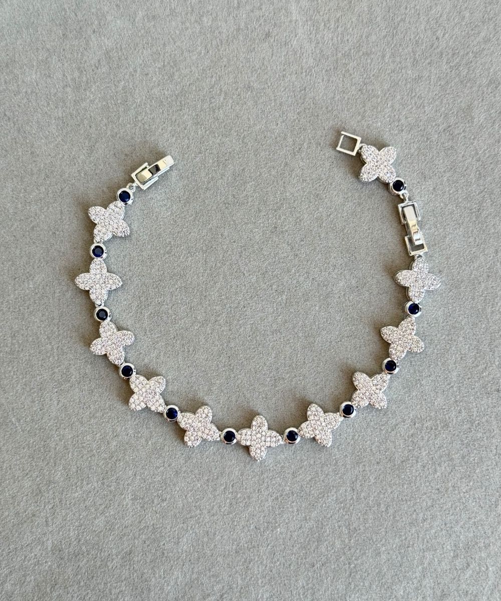 Zirkon Beyaz Taşlı Yonca Bileklik