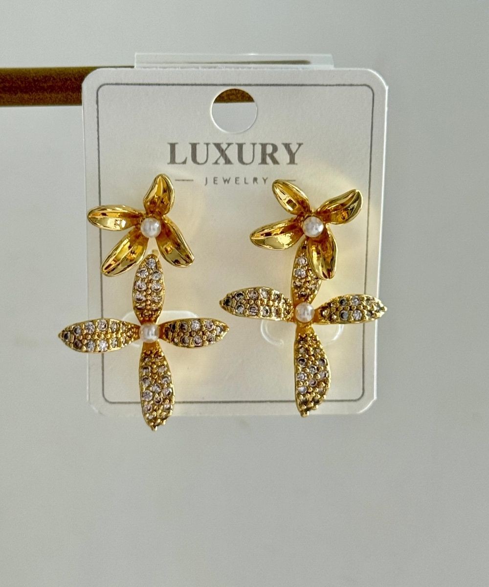 Luxury İncili Çiçek Küpe
