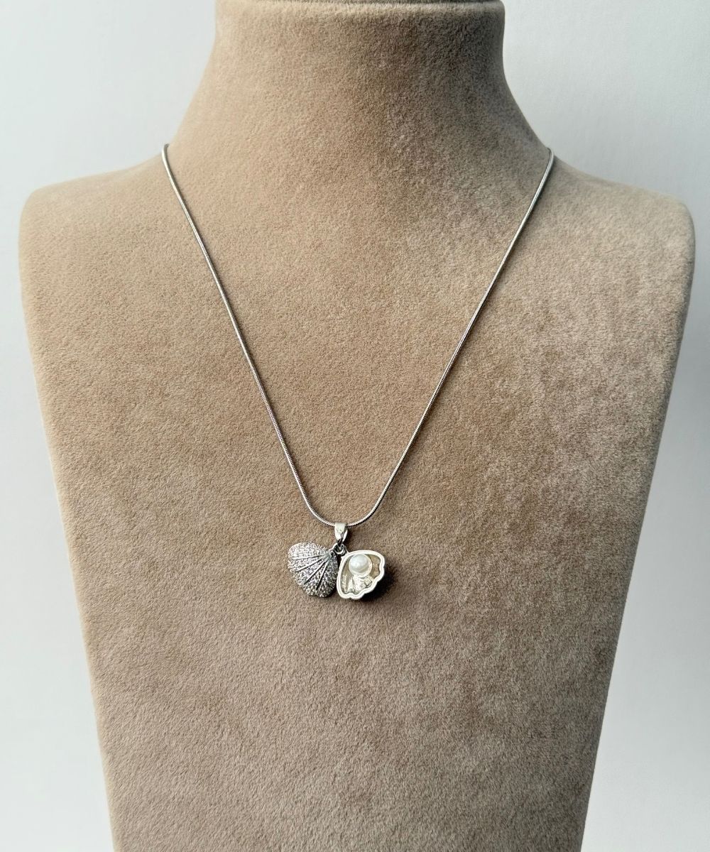 Çelik İstiridye Silver Kolye