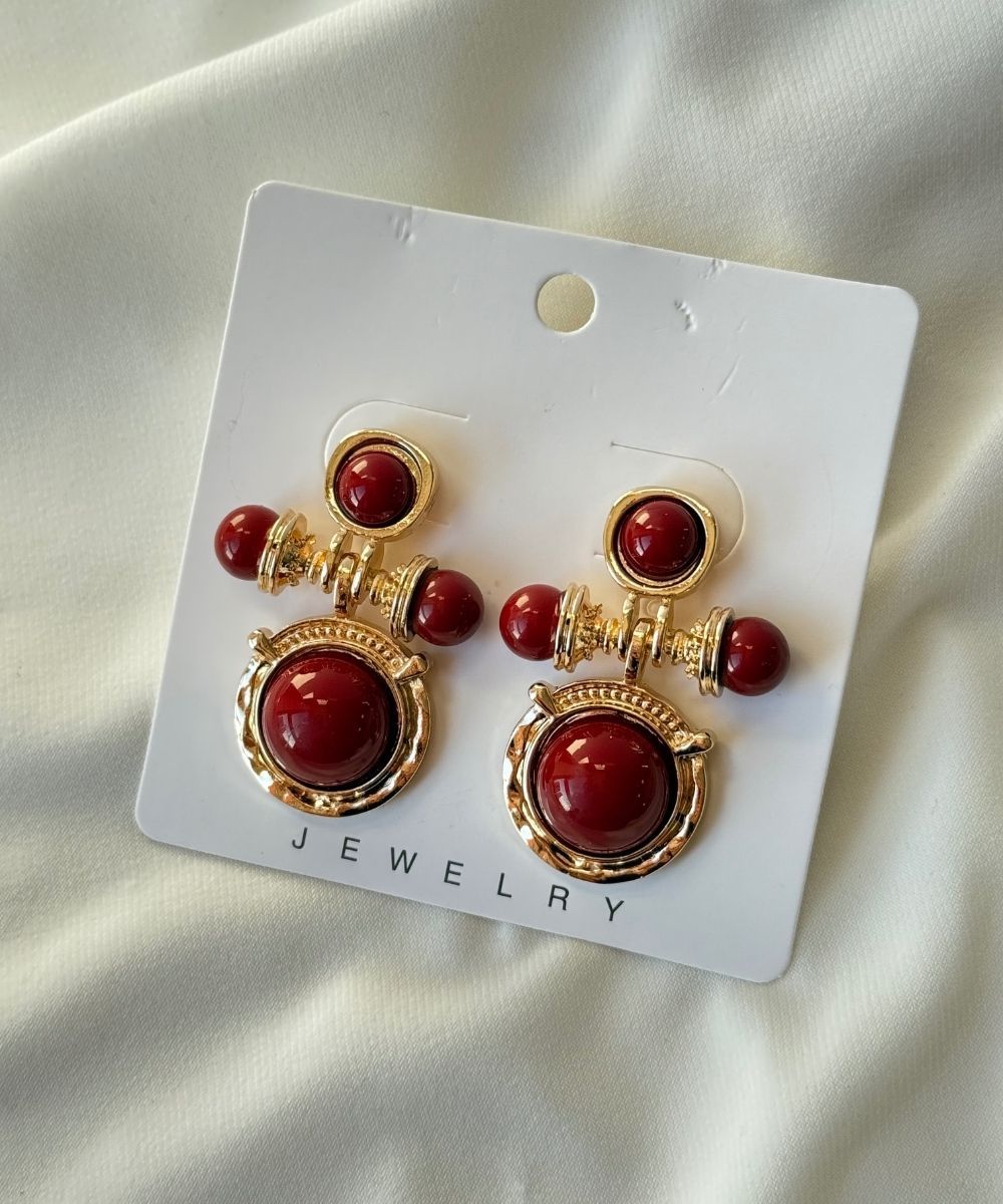 Bijuteri Kırmızı Taşlı Bombeli Haç Küpe