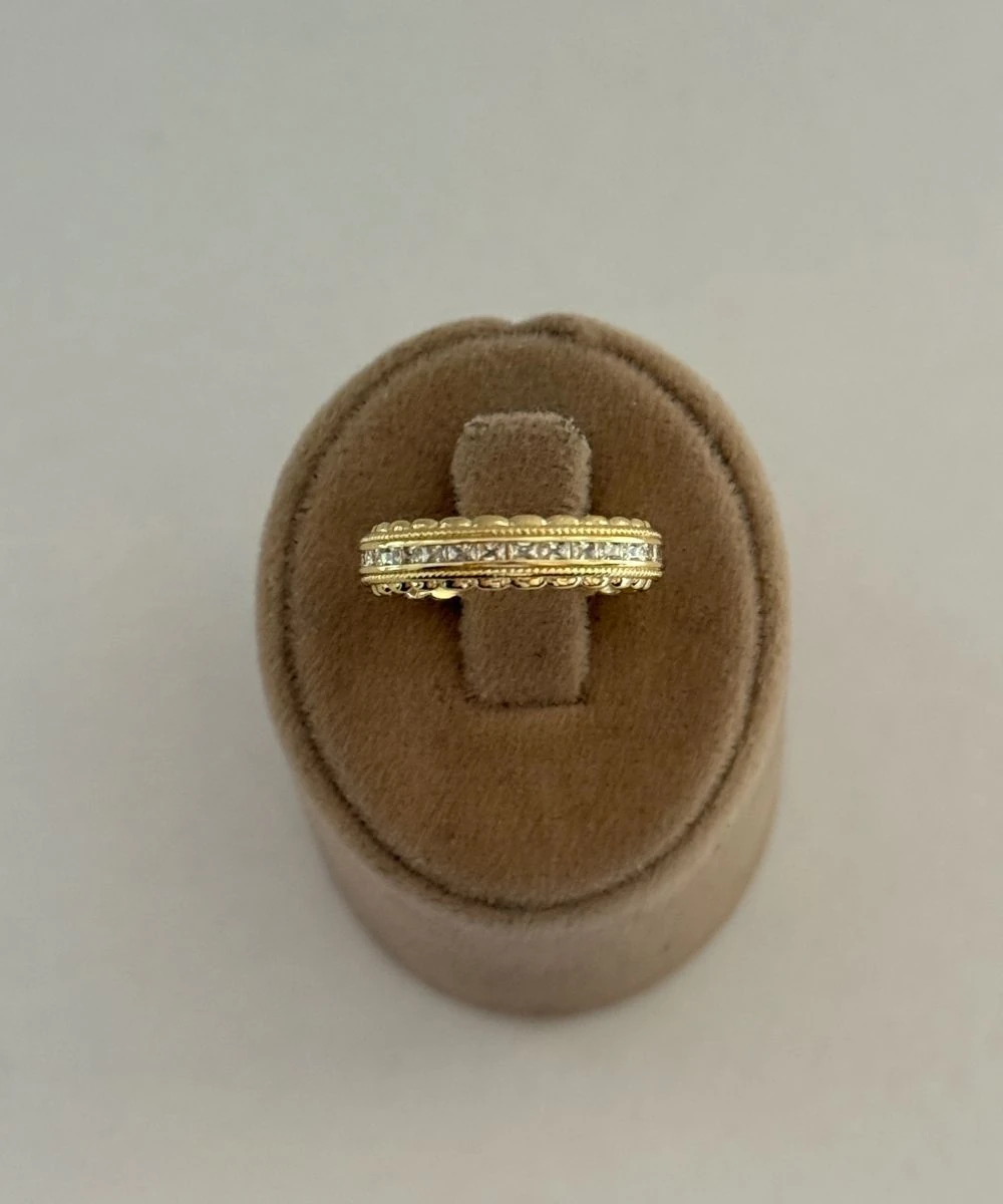 Xuping Sade Taşlı Ayarlamalı Yüzük