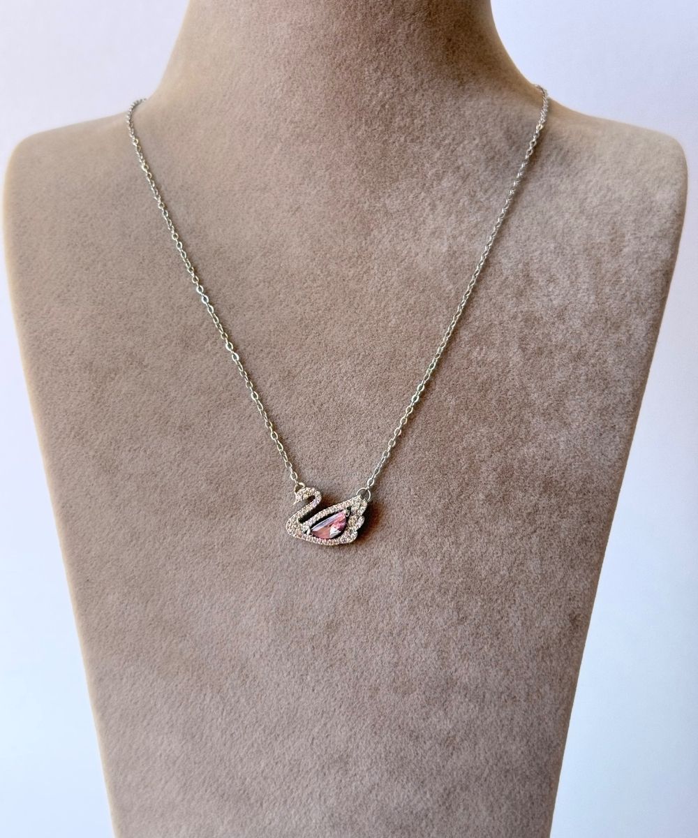 Çelik Pembe Taşlı Kuğu Kolye