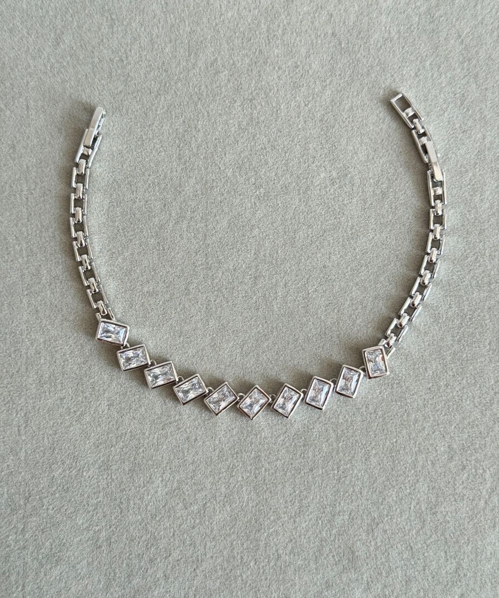 Xuping Baget Sıralı Taş Silver Bileklik