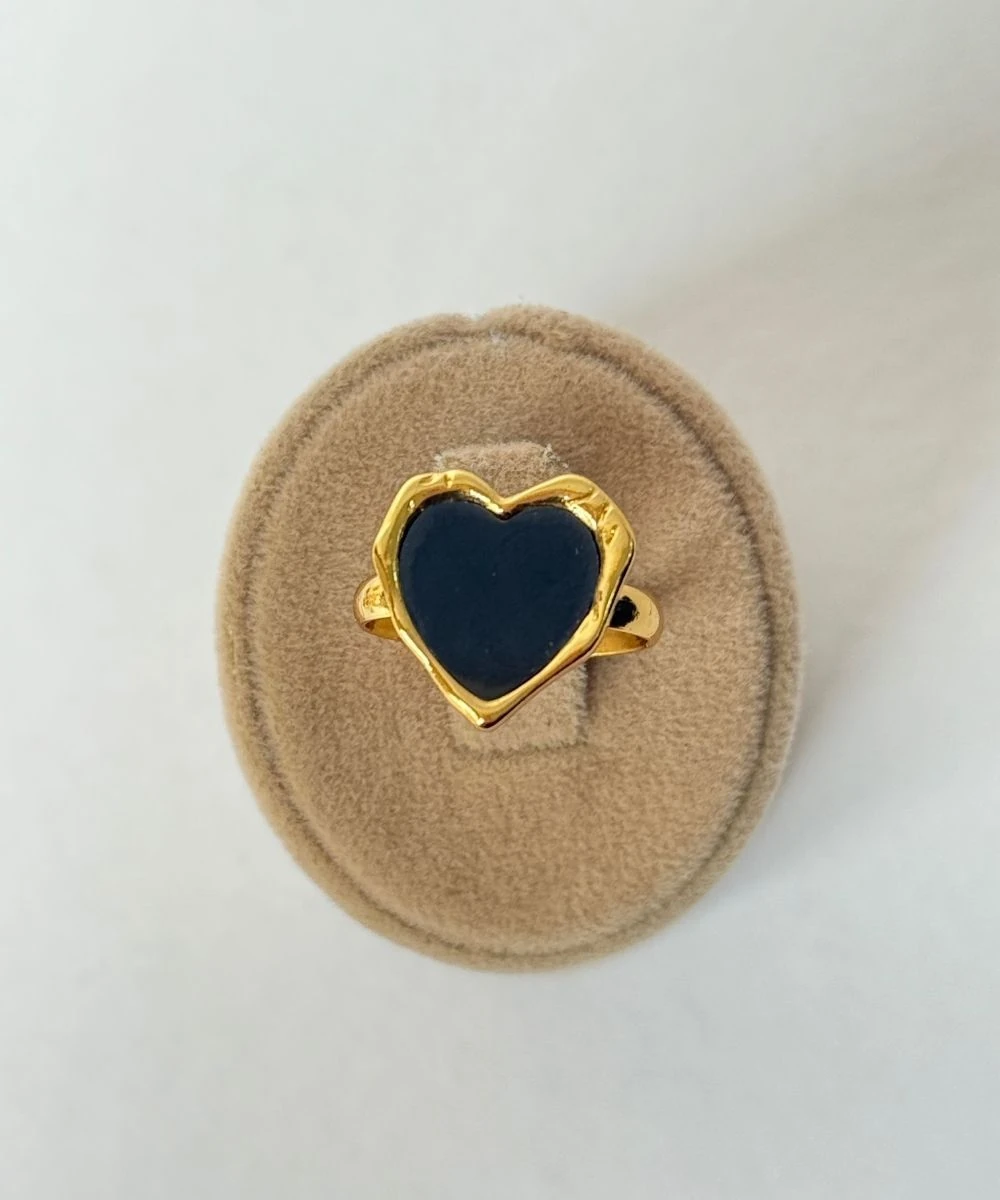 Çelik Siyah Kalp Ayarlamalı Yüzük