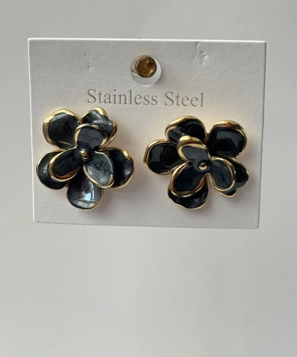 Çelik Siyah Çiçek Küpe