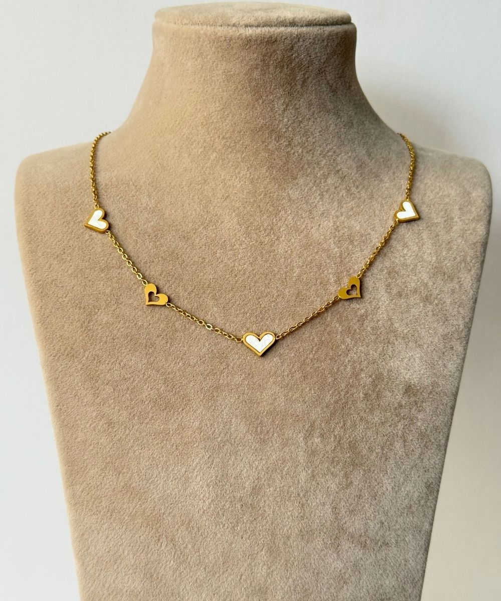 Çelik Kalp Sedefli Kolye