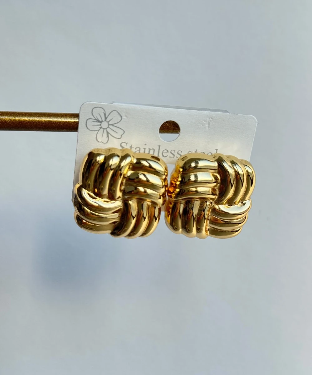 Çelik Kare Düğüm Küpe