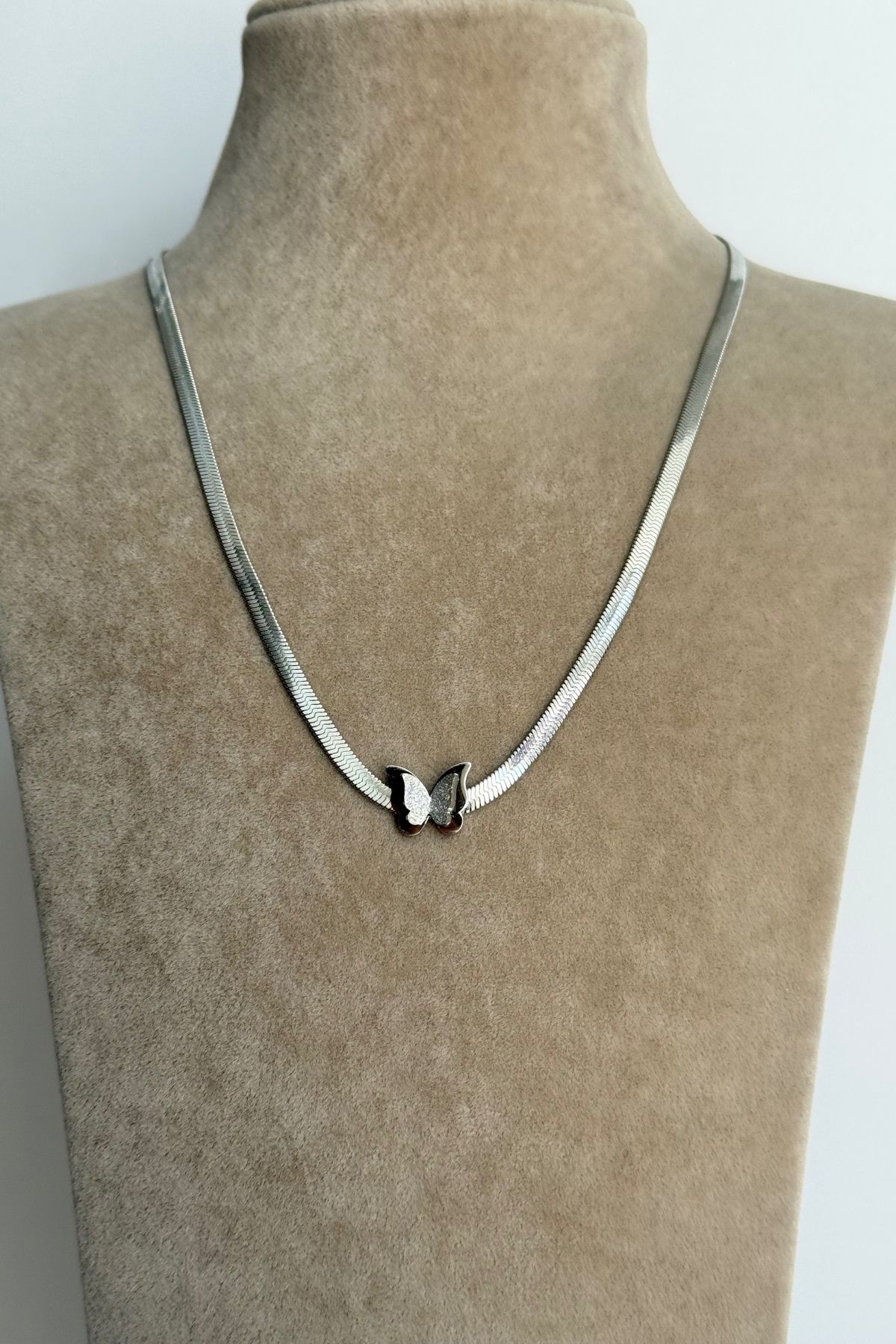 Çelik İtalyan Minimal Kelebek Kolye