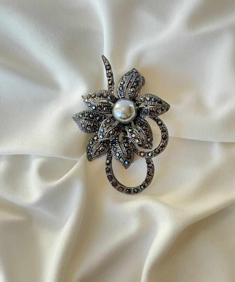 Vıp Kara İnci Demet Broş