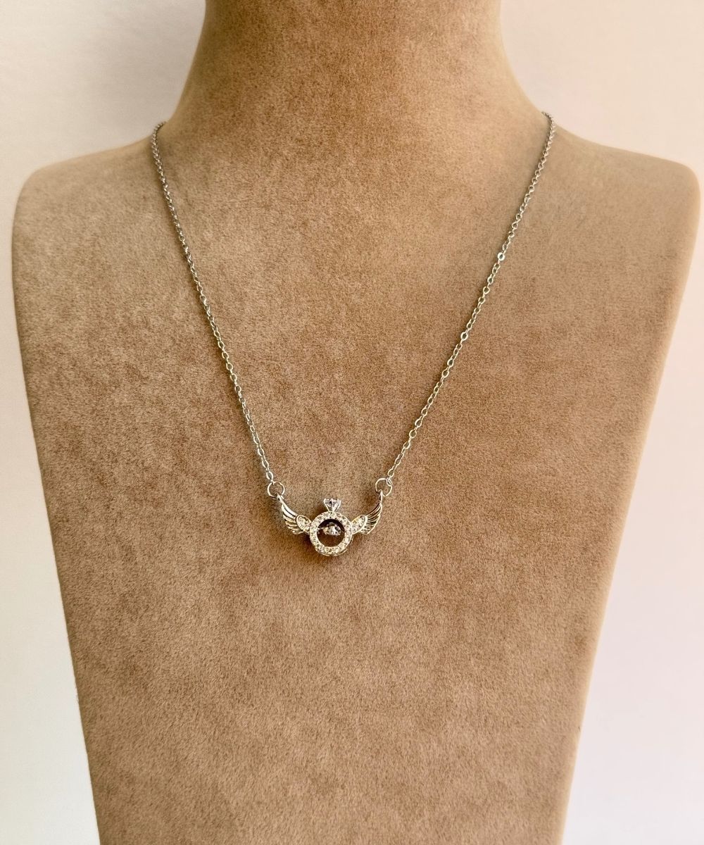 Çelik Kanatlı Taşlı Halka Silver Kolye