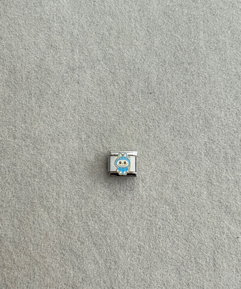 Nomi Mavi Labu Charm