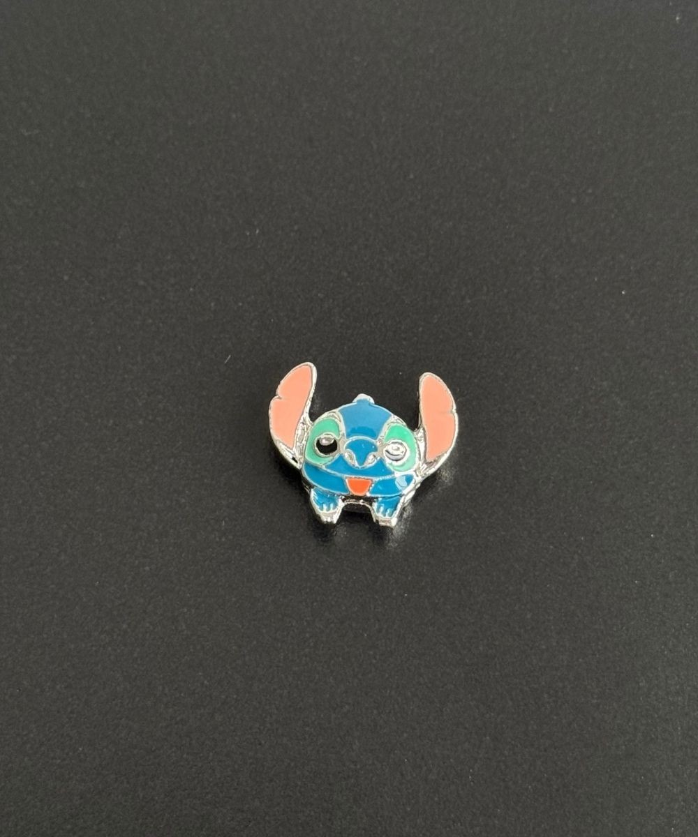 Pndr Stitch Charm