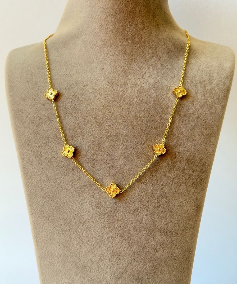 Çelik Sade Yonca Gold Kolye