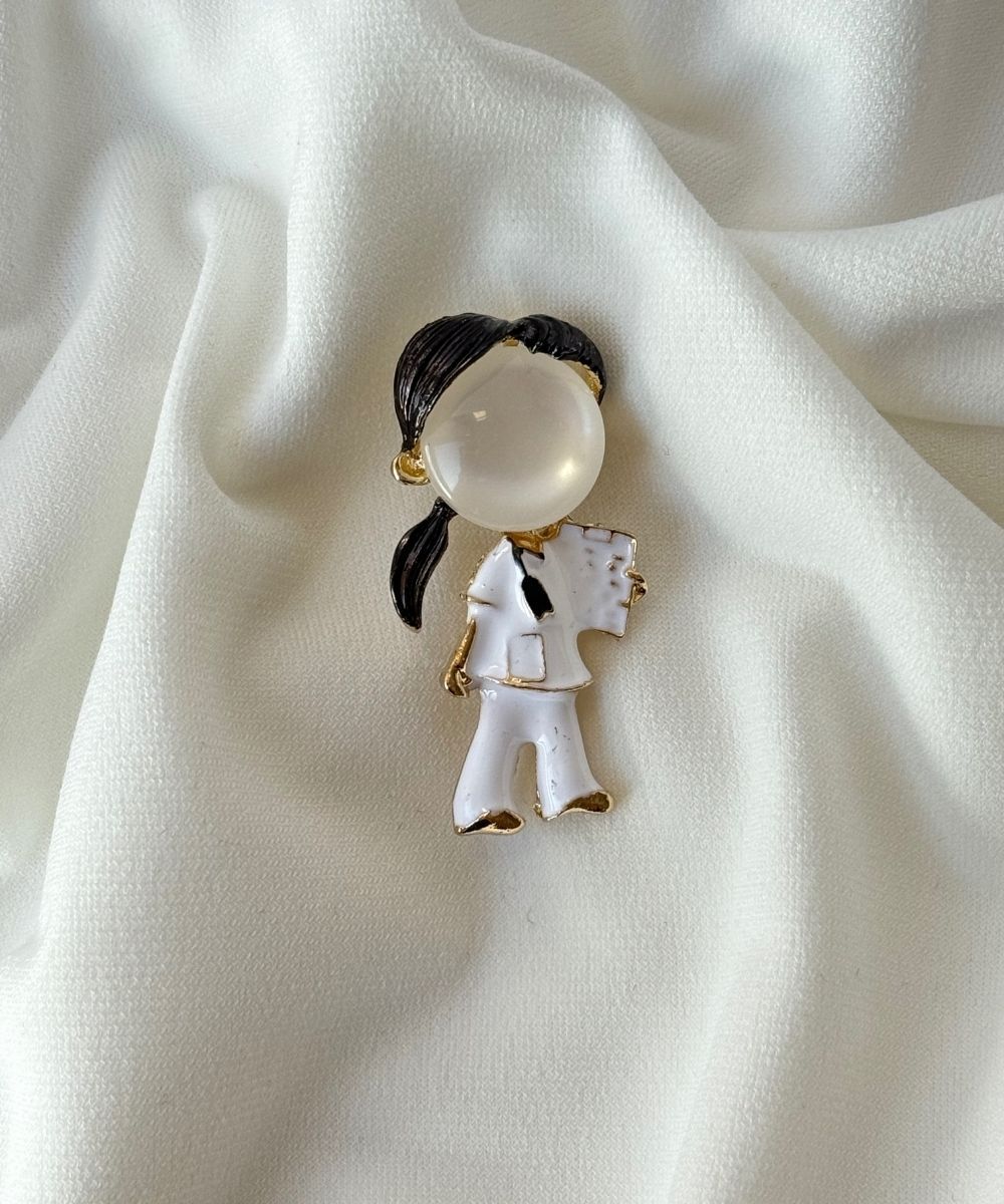 Vıp Nazlı Doktor Broş