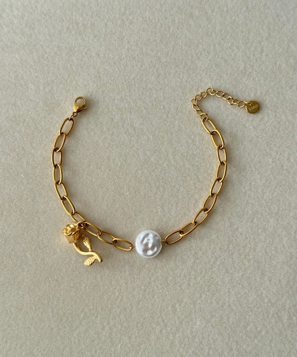 Çelik İncili Gül Charmlı Bileklik