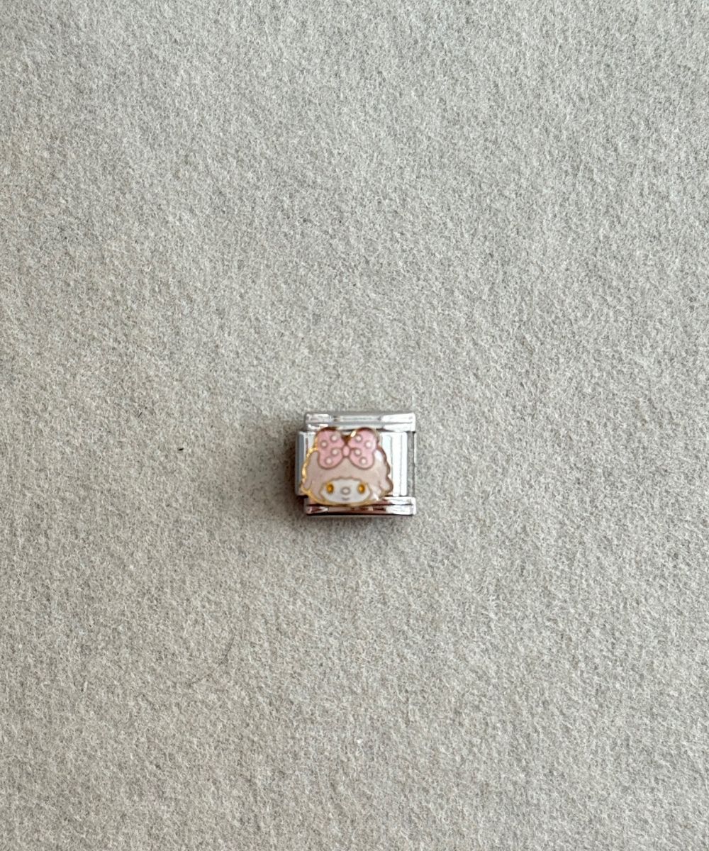 Nomi Girl Charm