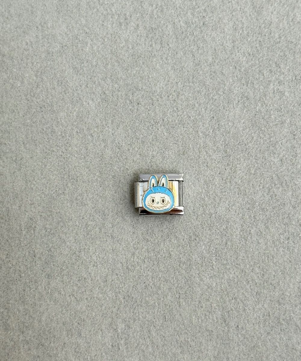 Nomi Mavi Labu Charm