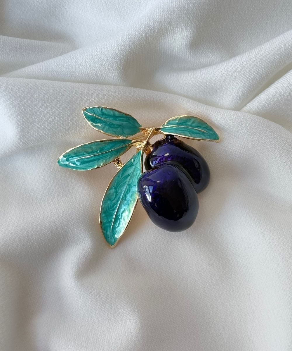 Vıp Siyah Üzüm Broş