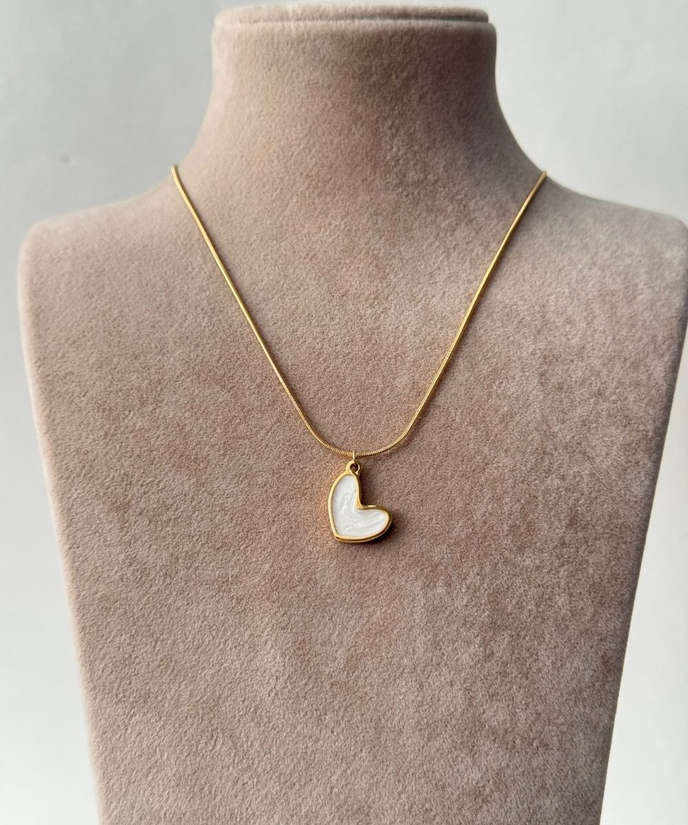 Çelik Kalp Sedefli Gtk Kolye