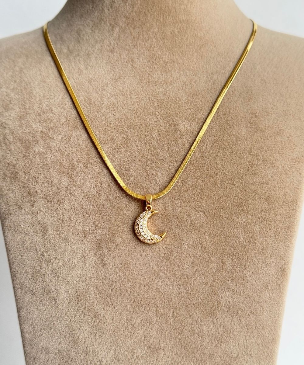 Çelik Taşlı Ay Kolye