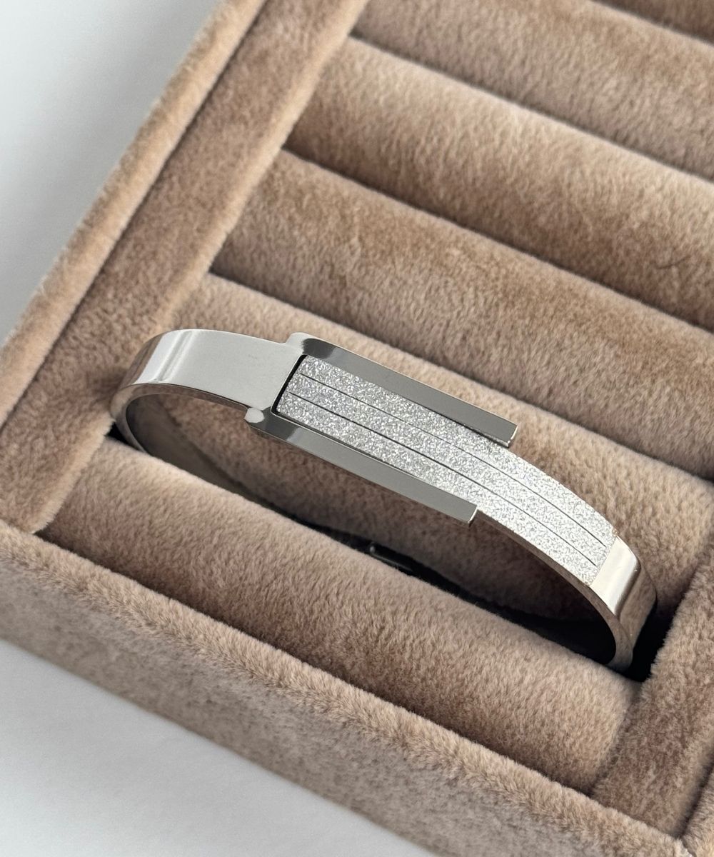 Çelik Kemer Desen Simli Kelepçe