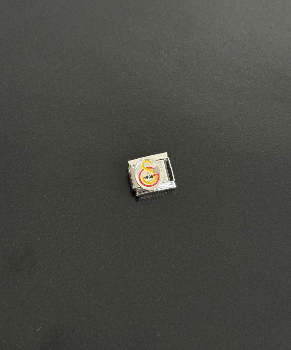 Nomi Gs Arması Charm