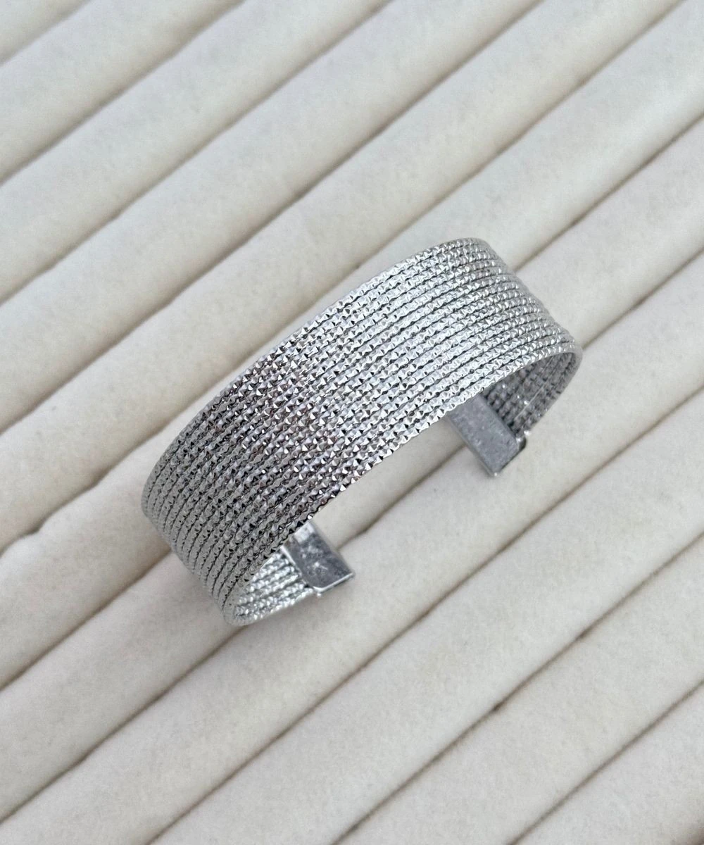 Çelik Timsah Derisi Desenli Silver Kelepçe