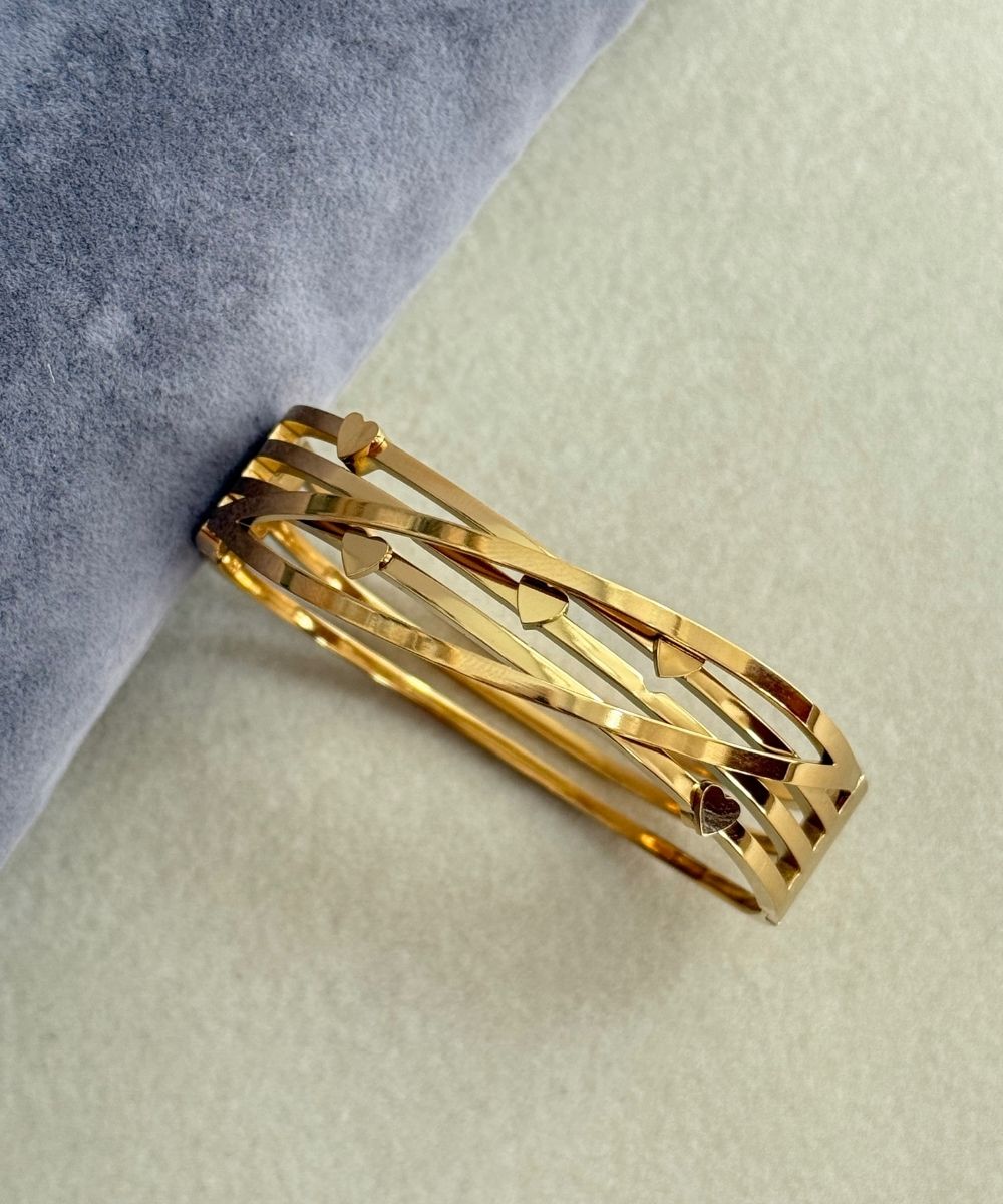 Çelik Şeritli Kalp Gold Kelepçe