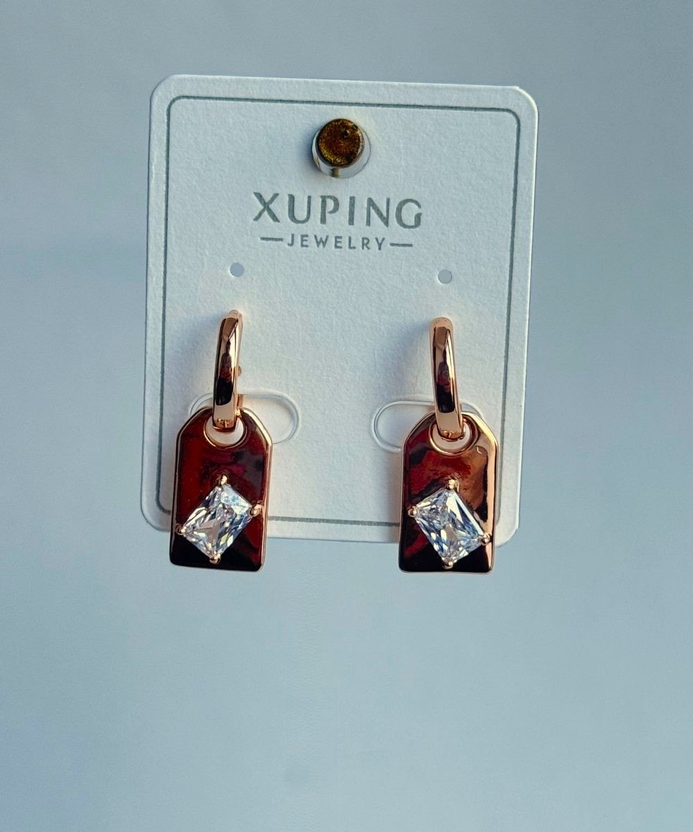 Xuping Plaka Kare Taşlı Desen Küpe