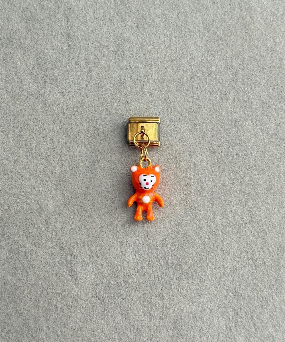 Nomi Garfield Sallantılı Charm