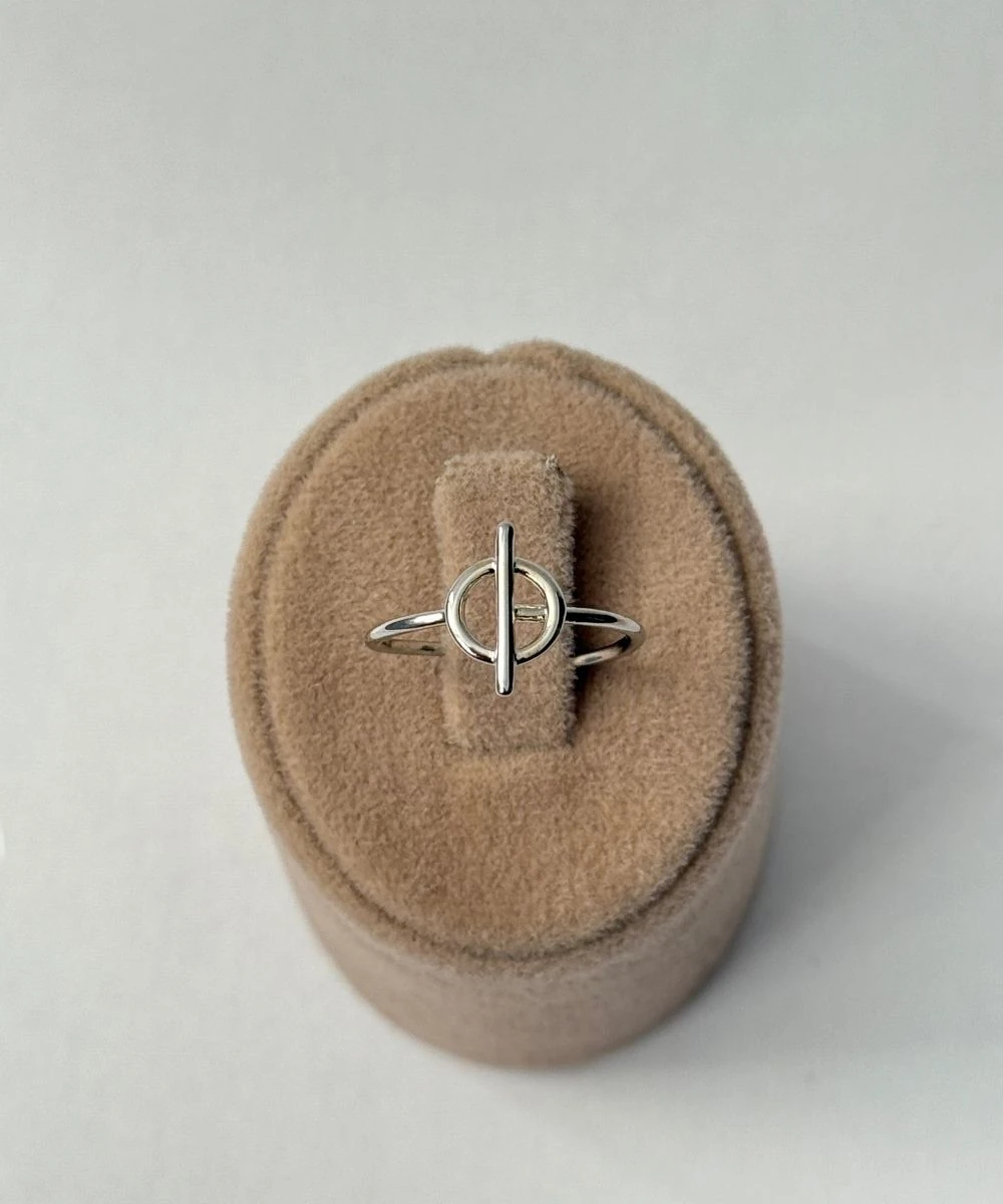 Pirinç Yuvarlak Sembol Yüzük