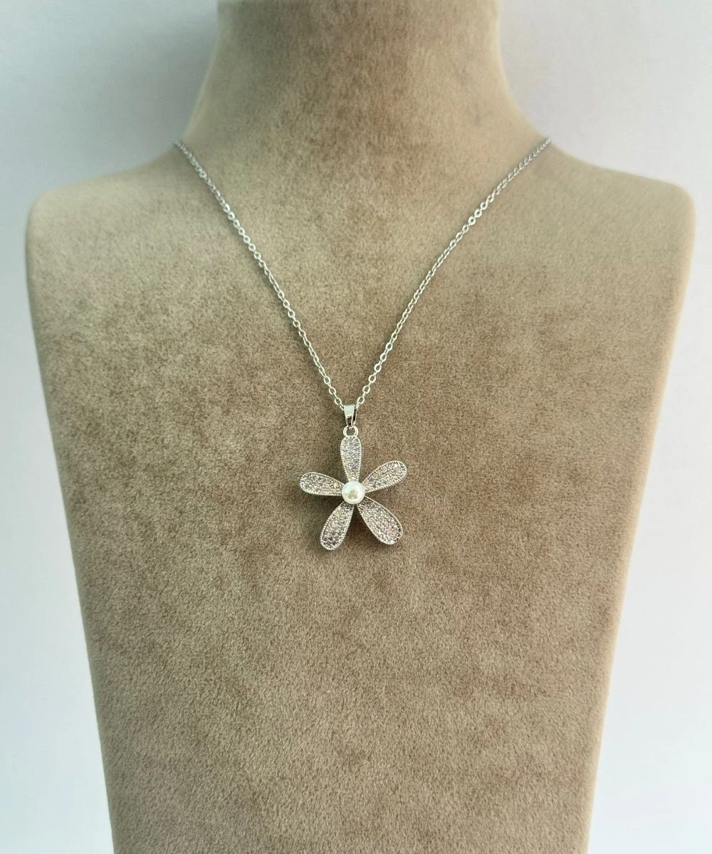 Çelik  İnci Taşlı Çiçek Silver Kolye