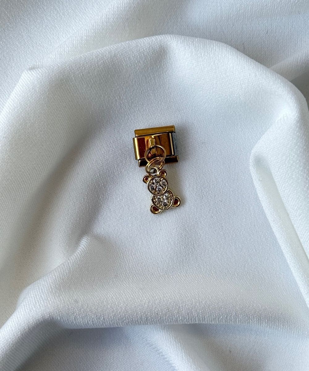 Nomi Sallantılı Yogi Charm