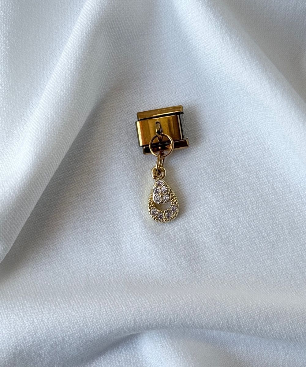 Nomi Sallantılı Apocalypse Charm