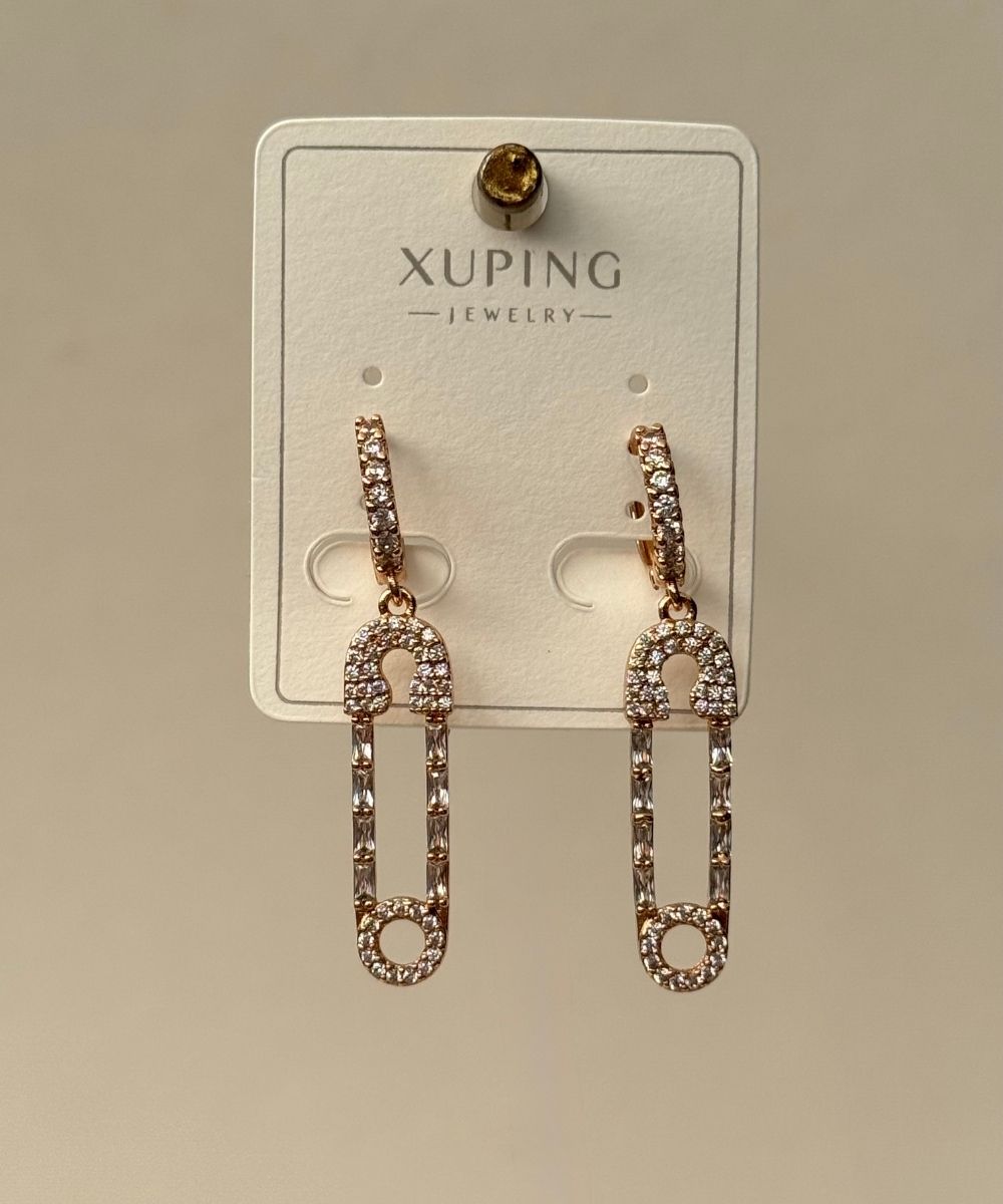 Xuping Çengel Taşlı Rose Küpe