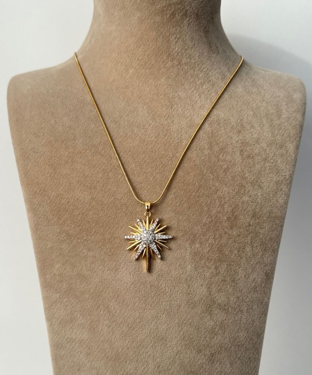 Çelik Yıldız Kolye