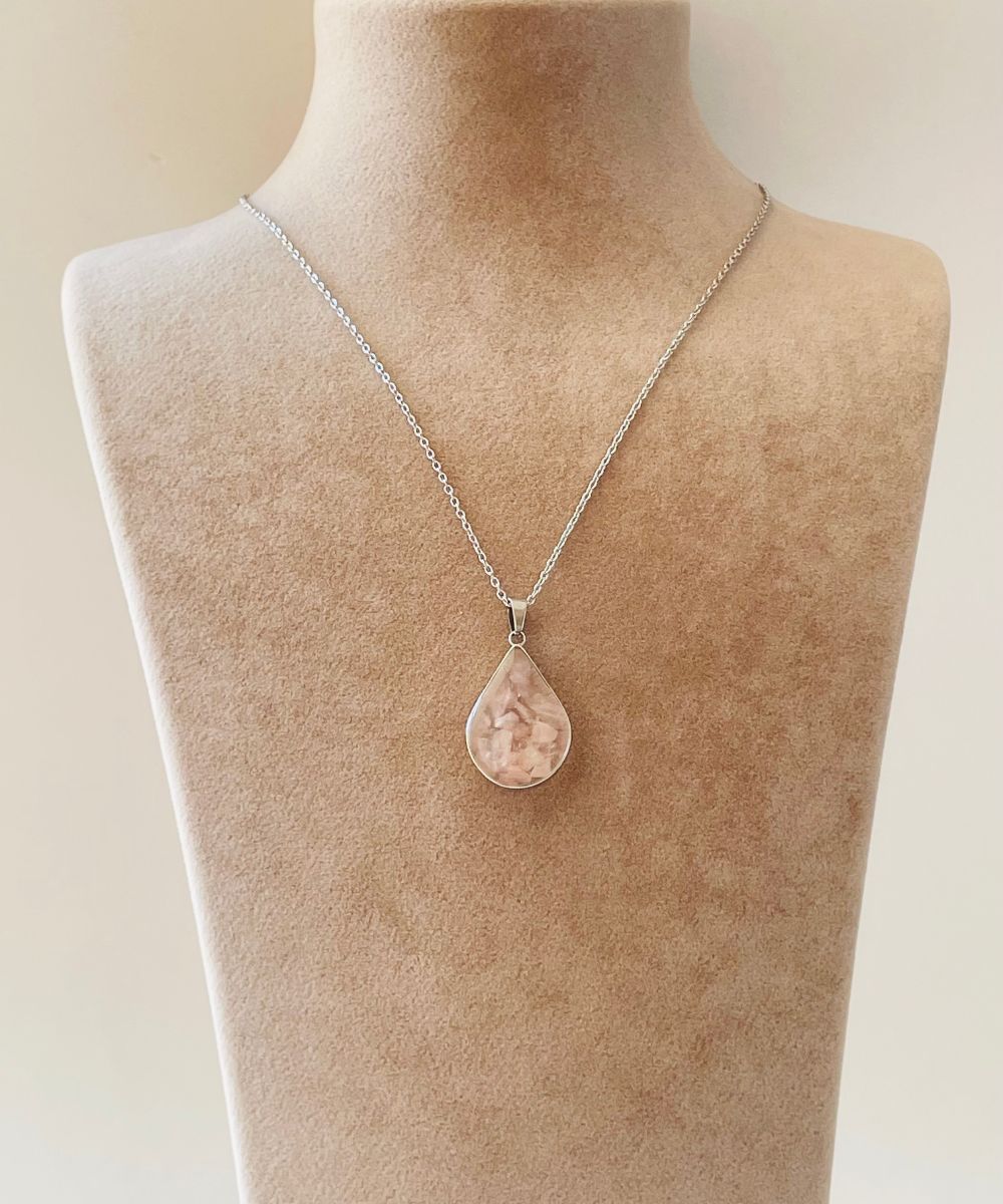 Pembe Kuvars Damla Doğal Taş Kolye