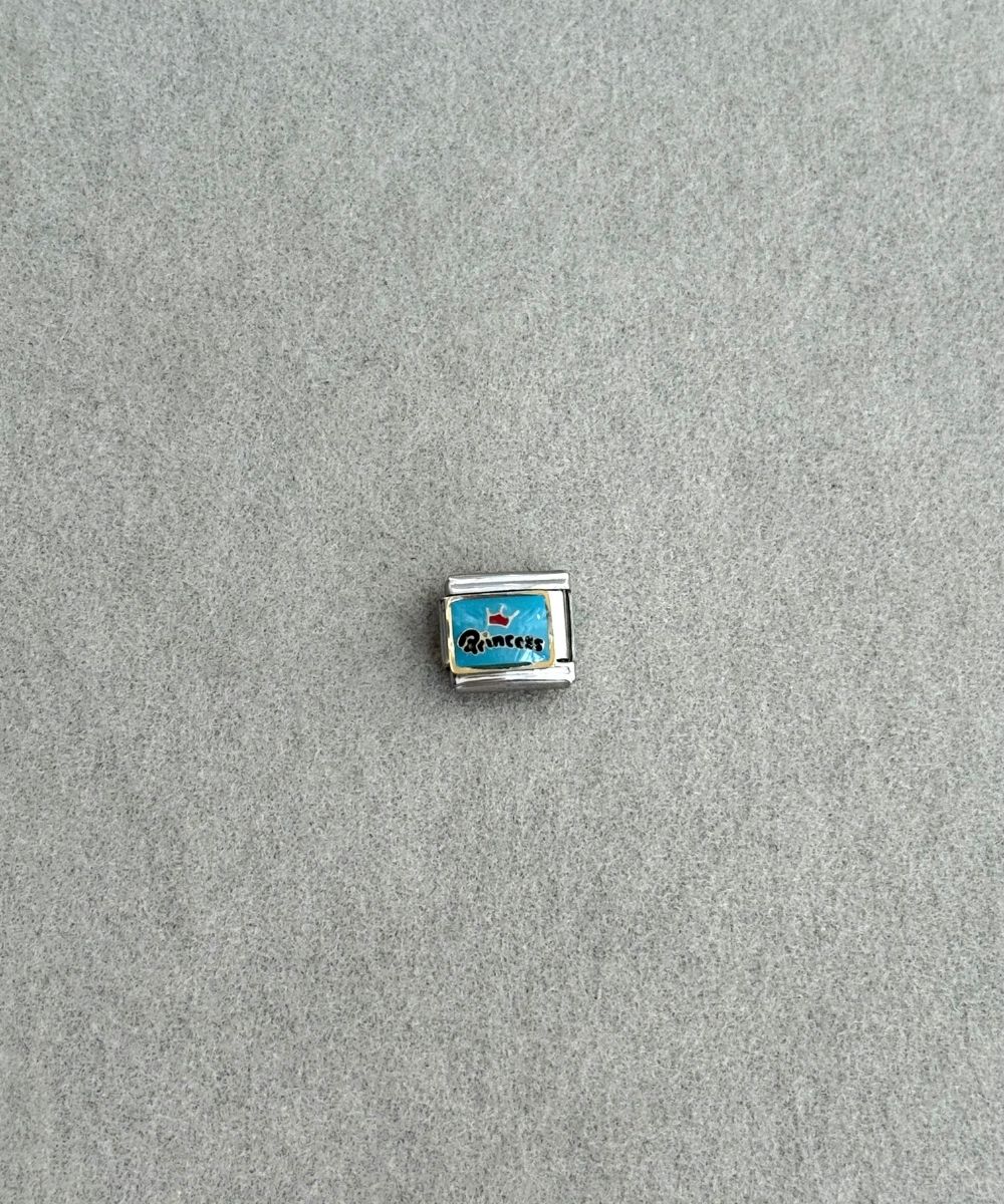 Nomi Princess Charm
