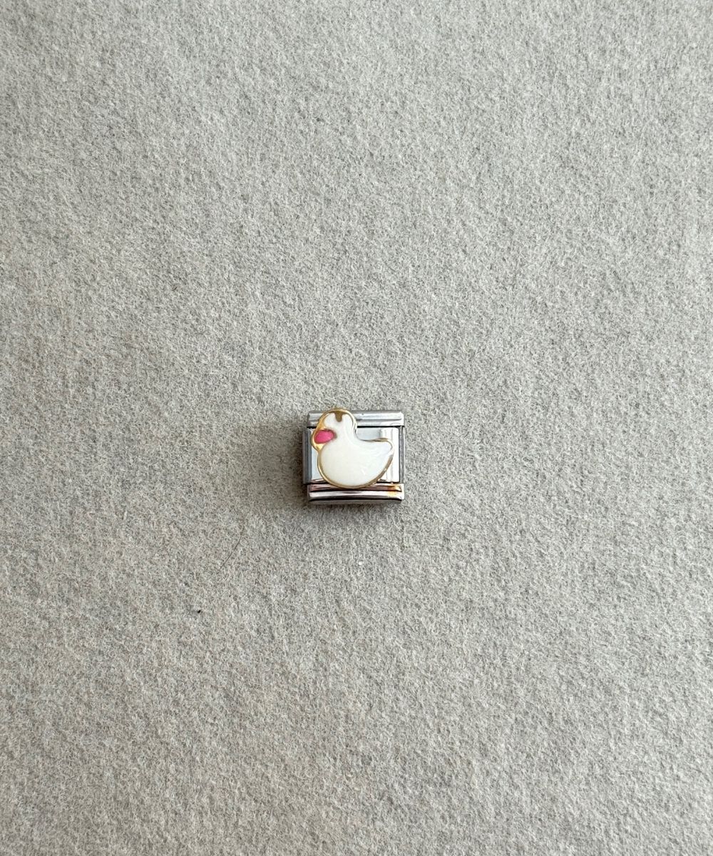 Nomi Tavuk Charm