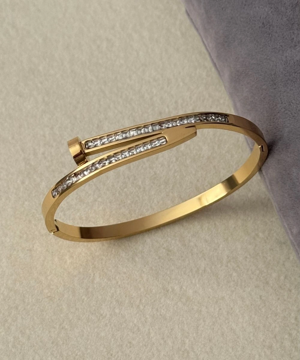 Çelik Çivi Taşlı Kelepçe