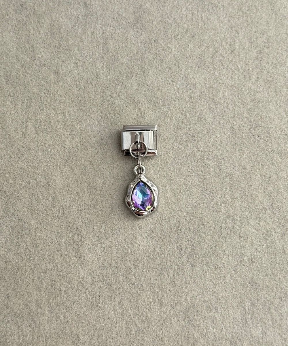 Nomi Renkli Taşlı Charm