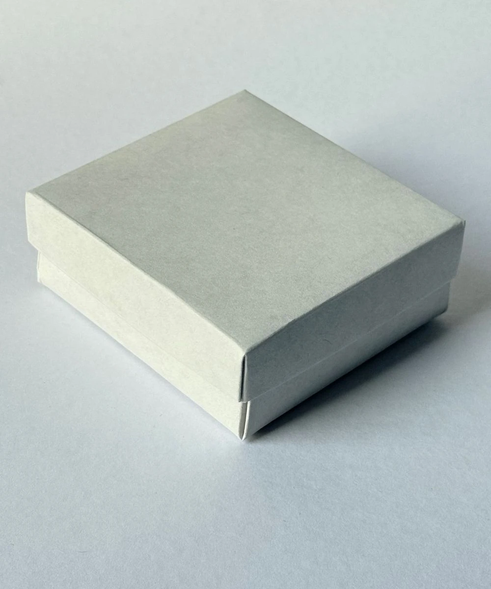 Aksesuar Beyaz 9*9 Takı Kutusu