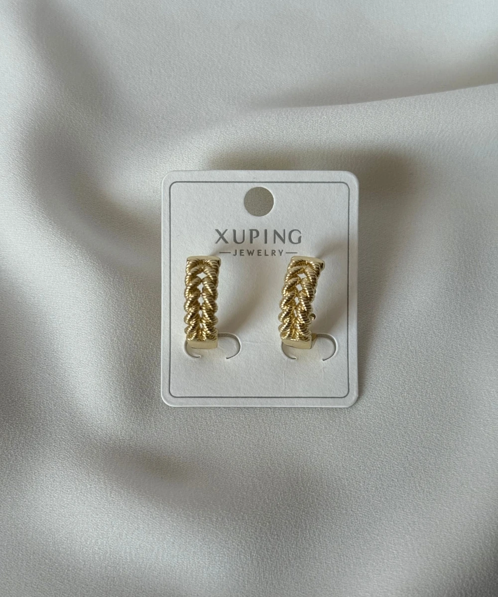 Xuping Minimal Çapraz Burgu Küpe- Noriva