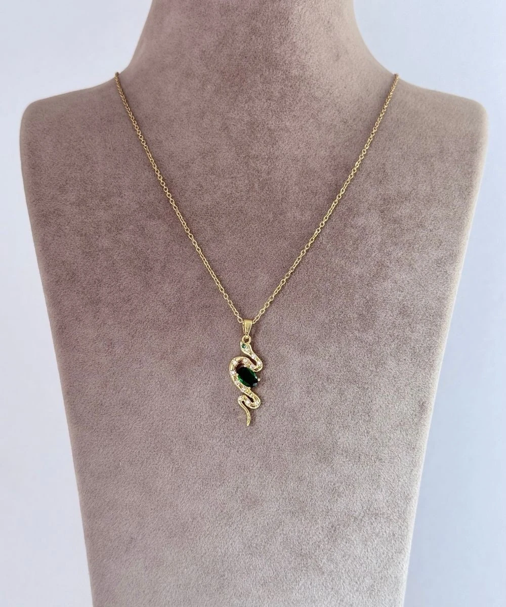 Çelik  Yeşil Taşlı Yılan Kolye