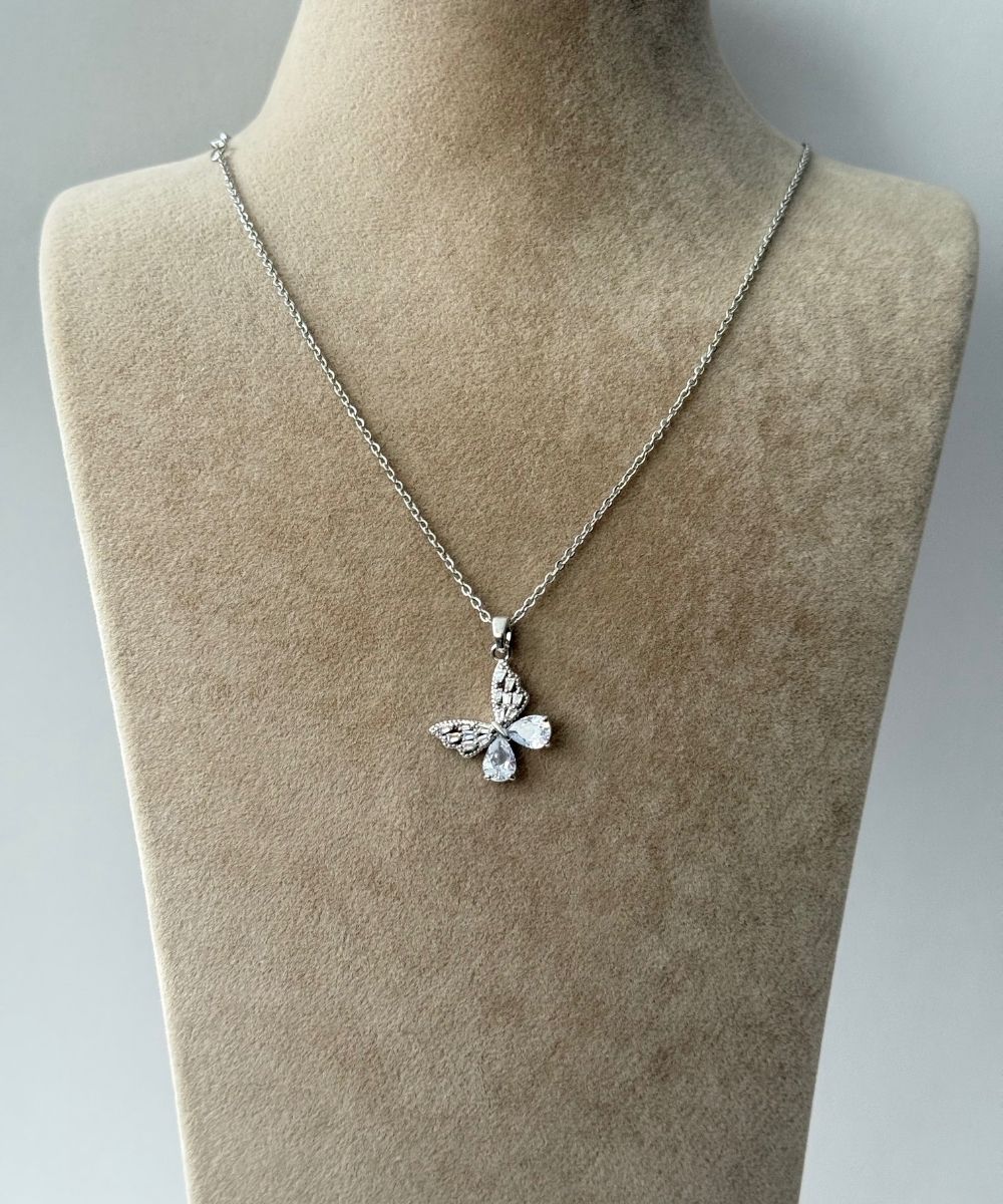Çelik Sallantı Kelebek Silver Kolye