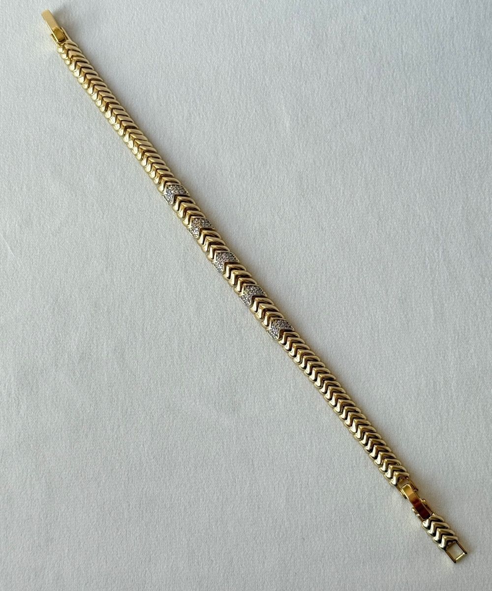 Xuping Taşlı Oklu Şerit Bileklik